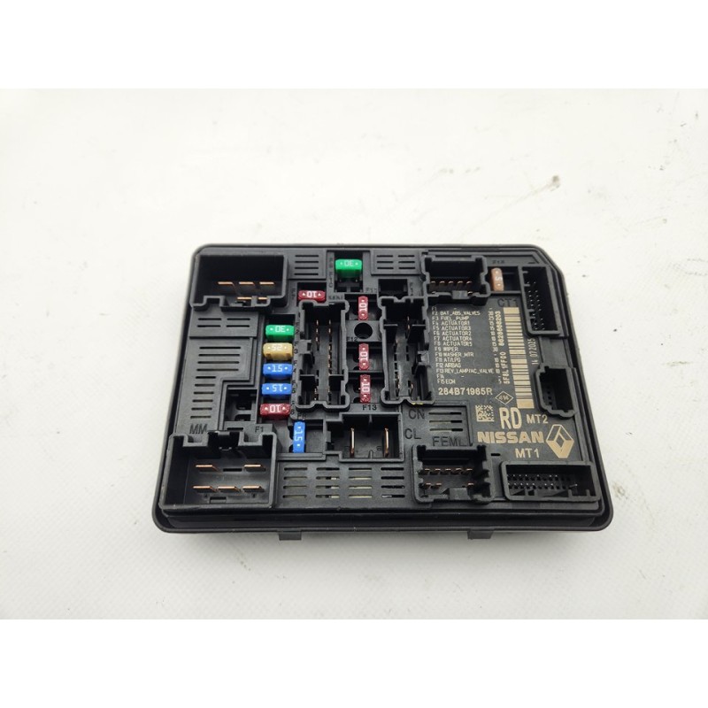 CAJA RELES / FUSIBLES 284B71965R 