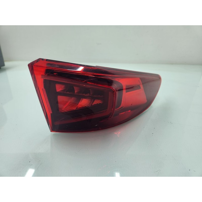PILOTO TRASERO DERECHO 5FF945208 