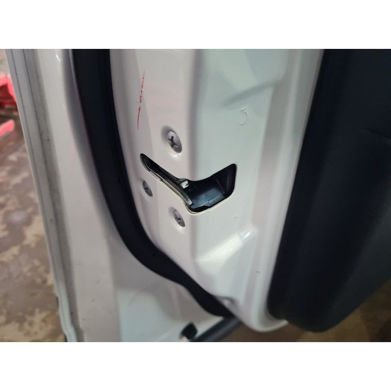 CERRADURA PUERTA DELANTERA IZQUIERDA 