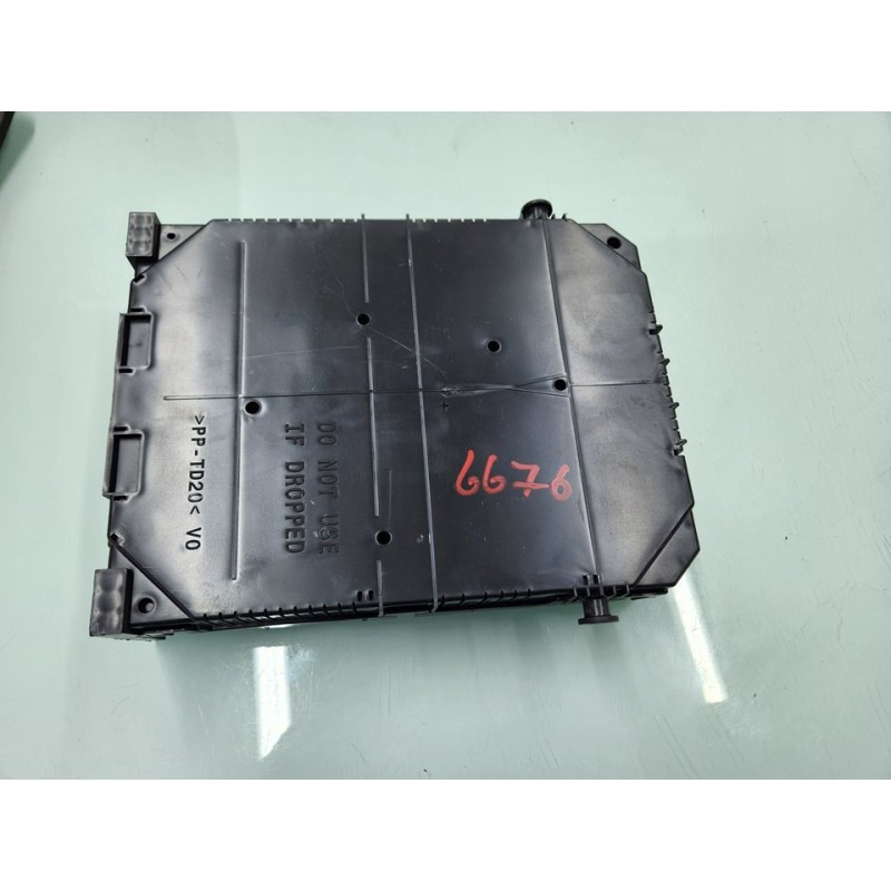 CAJA RELES / FUSIBLES BSIEL5CEM00 