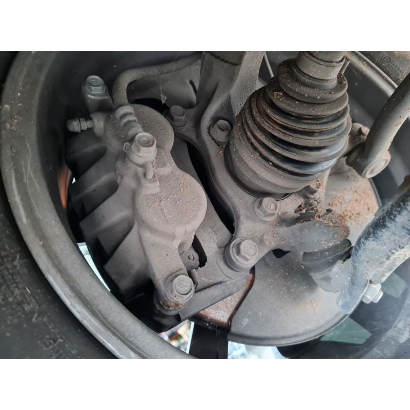PINZA DE FRENO DELANTERA DERECHA 4773048150 