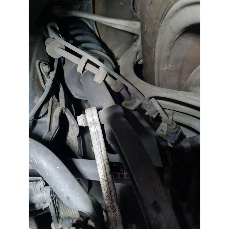 AMORTIGUADOR DELANTERO IZQUIERDO 8R0413031F 