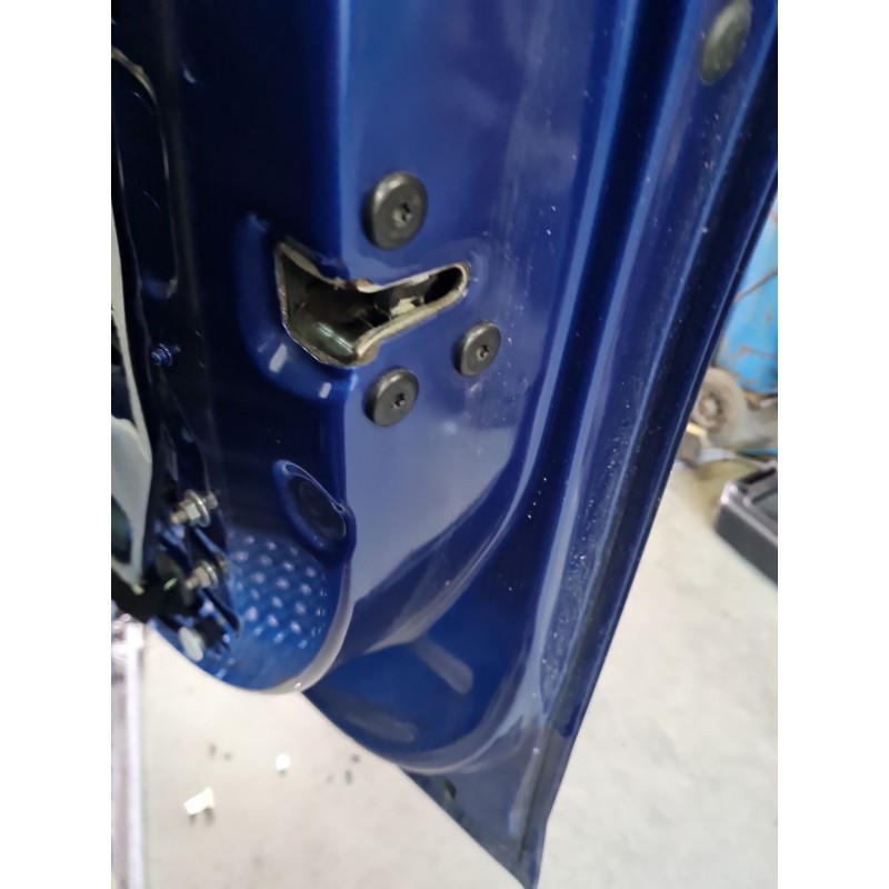 CERRADURA PUERTA DELANTERA DERECHA 805028269R 