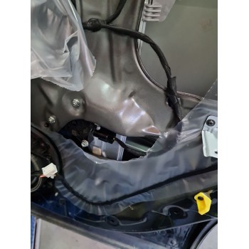 ELEVALUNAS TRASERO DERECHO 83404R2000 