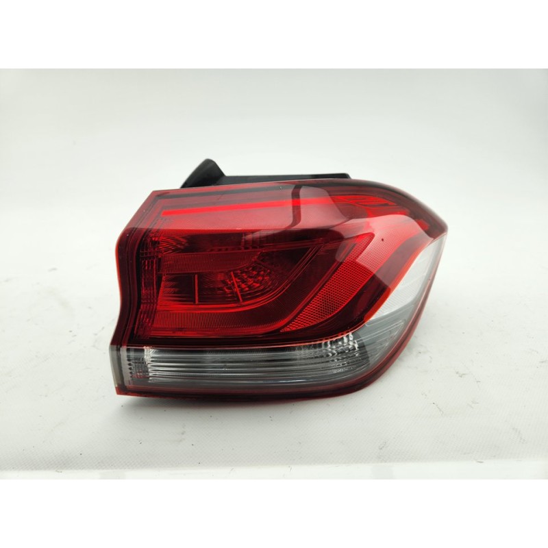 PILOTO TRASERO DERECHO 92402G30 