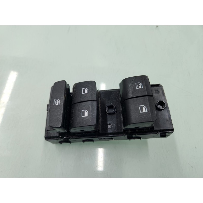 MANDO ELEVALUNAS DELANTERO IZQUIERDO 93571Q0210 