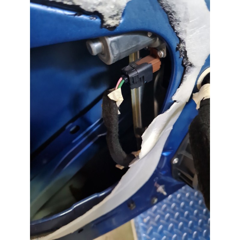 ELEVALUNAS TRASERO IZQUIERDO 827217099R 