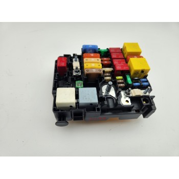 CAJA RELES / FUSIBLES 9804846880 