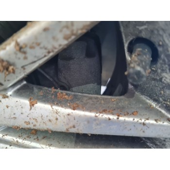 PINZA DE FRENO DELANTERA DERECHA 