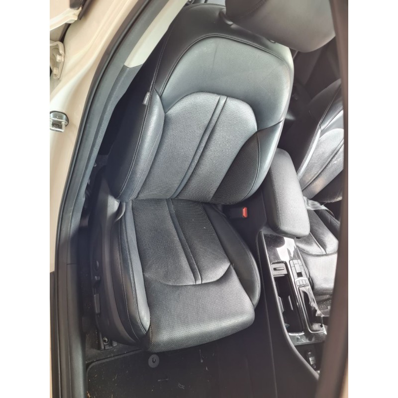 ASIENTO DELANTERO DERECHO 