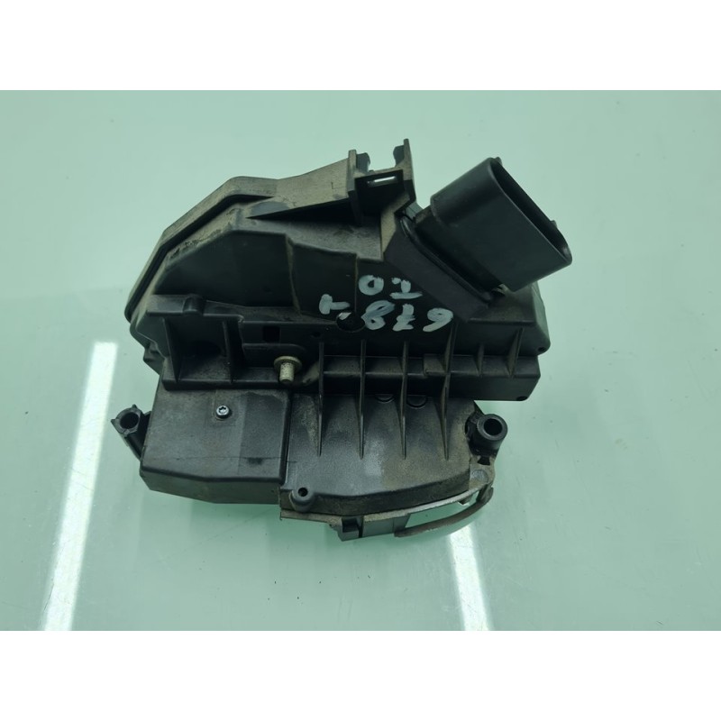CERRADURA PUERTA TRASERA DERECHA BM5AA26412AF 
