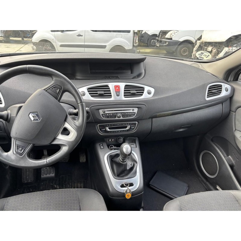 renault scenic iii del año 2009