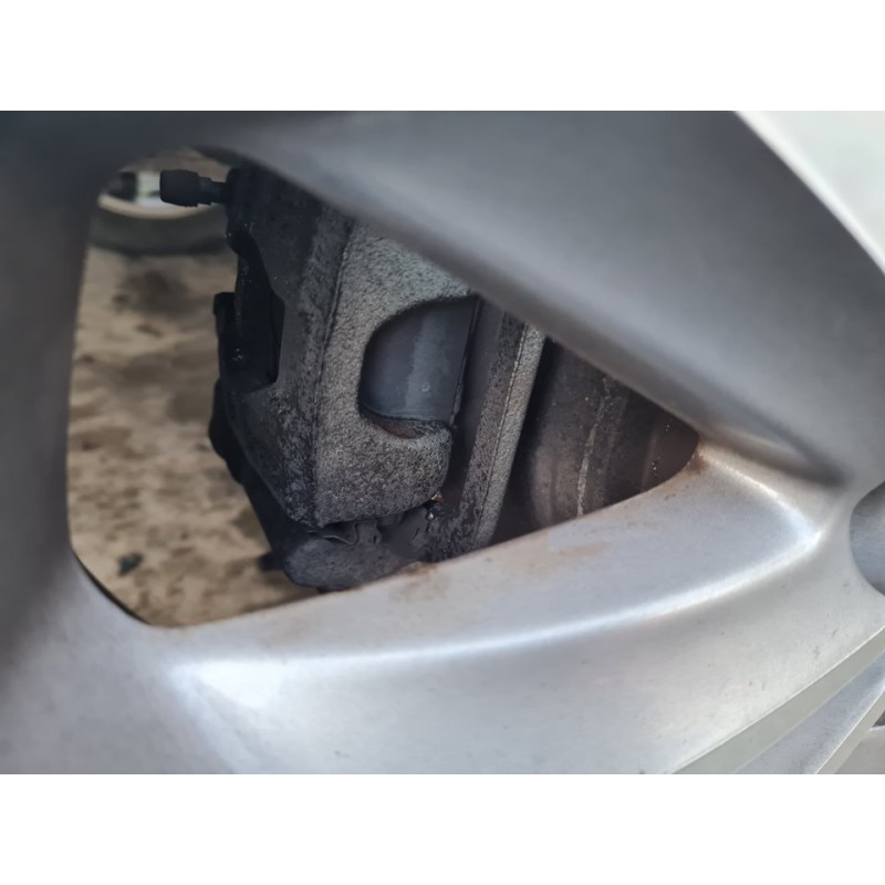 PINZA DE FRENO TRASERA DERECHA 