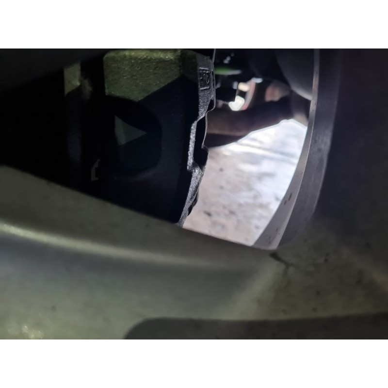 PINZA DE FRENO TRASERA IZQUIERDA 