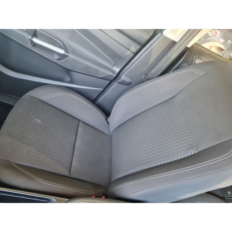 ASIENTO DELANTERO DERECHO 