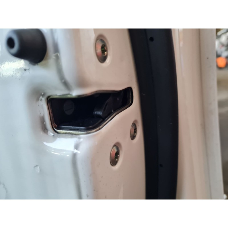 CERRADURA PUERTA DELANTERA DERECHA 