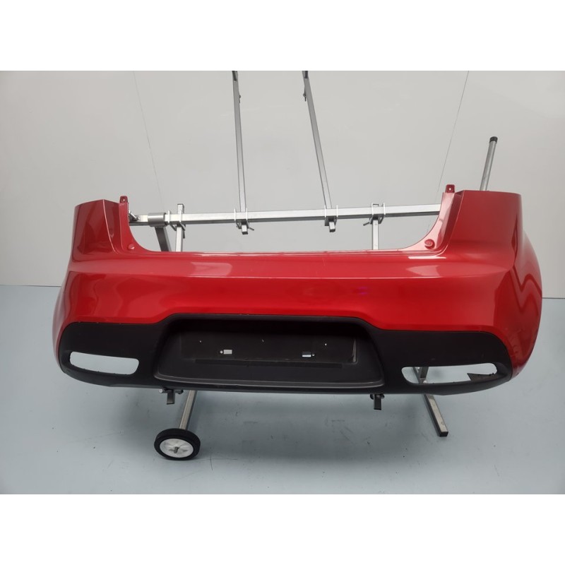 PARAGOLPES TRASERO 