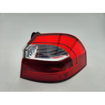 PILOTO TRASERO DERECHO 924021W2 