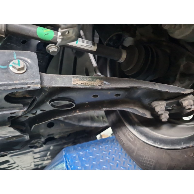 BRAZO SUSPENSION INFERIOR DELANTERO IZQUIERDO 