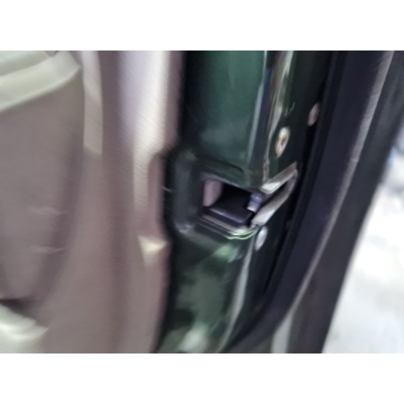 CERRADURA PUERTA DELANTERA DERECHA P04589416AE 