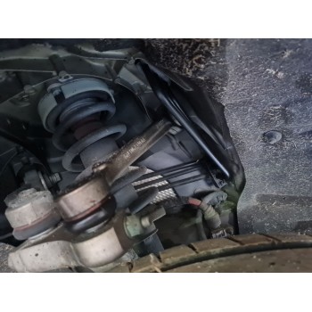 BRAZO SUSPENSION SUPERIOR DELANTERO DERECHO 4M0407515A 