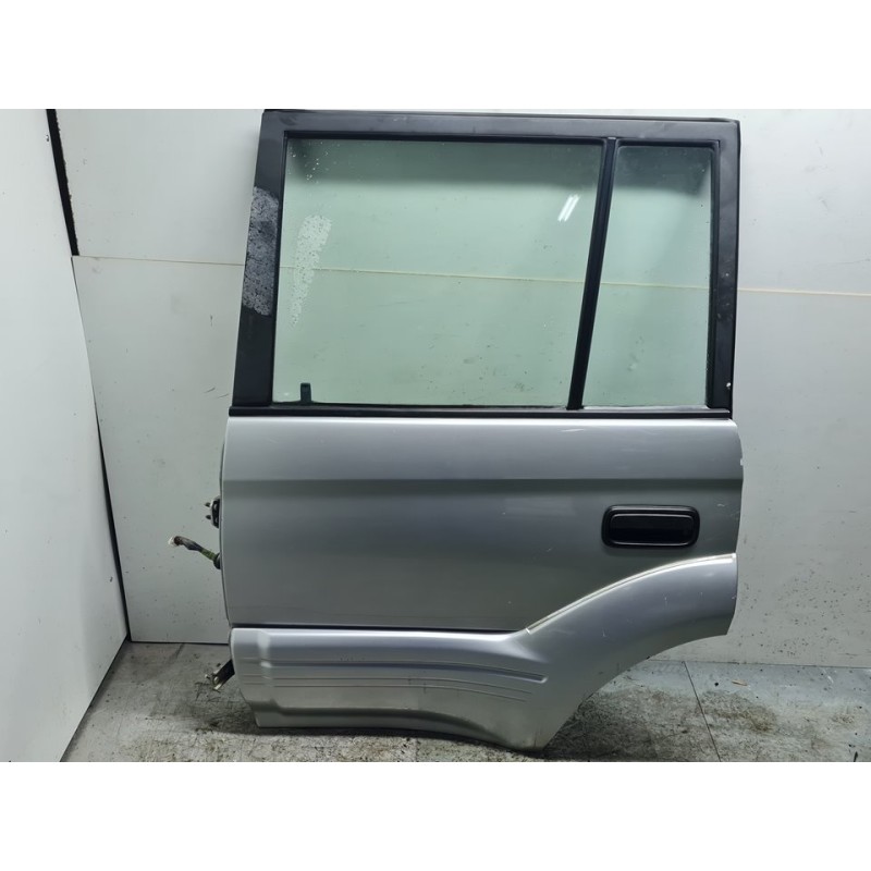 PUERTA TRASERA IZQUIERDA 
