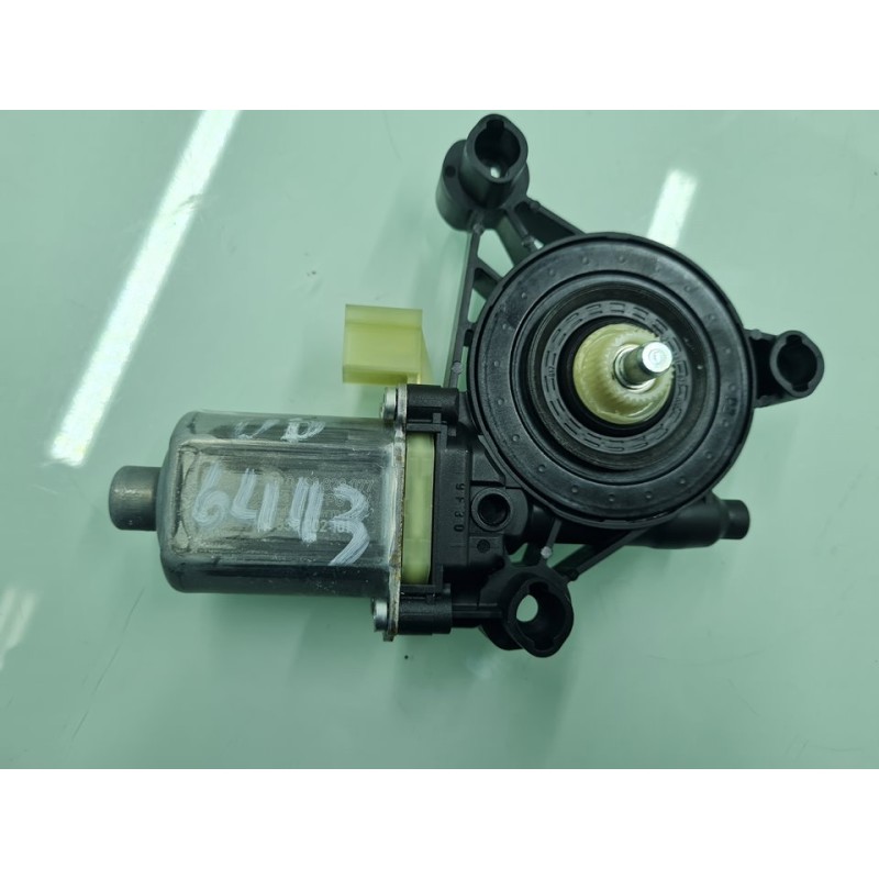 MOTOR ELEVALUNAS DELANTERO DERECHO 5Q0959801C 