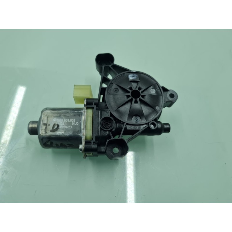 MOTOR ELEVALUNAS TRASERO DERECHO 5Q0959802 