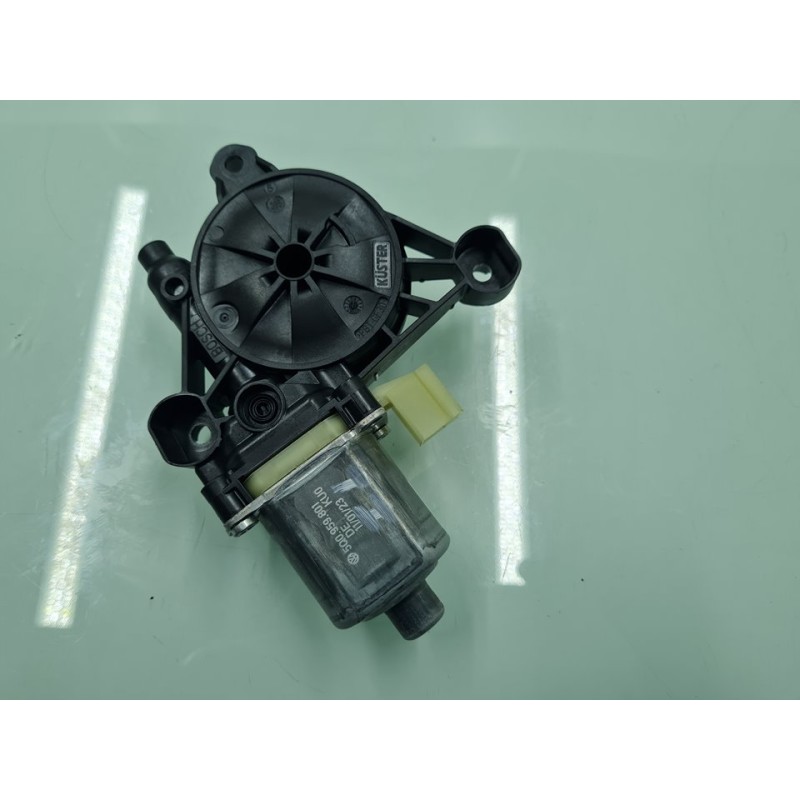 MOTOR ELEVALUNAS TRASERO IZQUIERDO 5Q0959801 