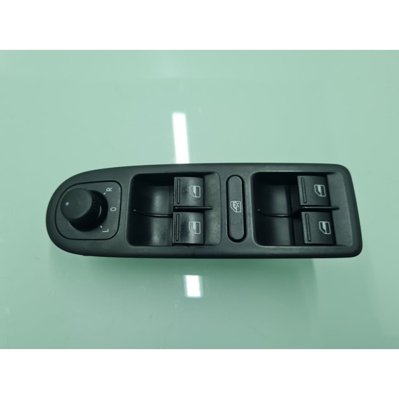 MANDO ELEVALUNAS DELANTERO IZQUIERDO 5K0867255A 