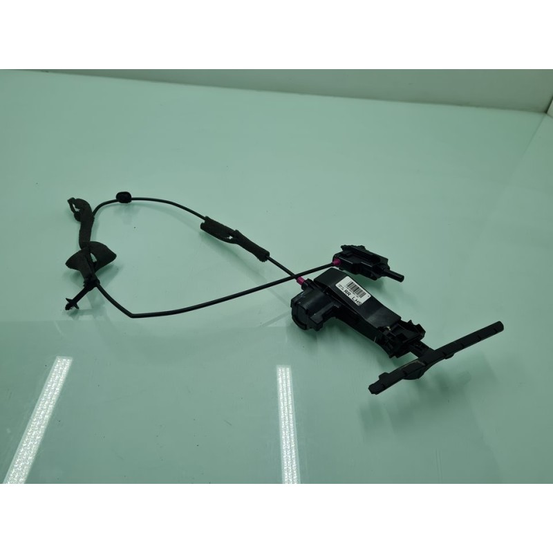 RETENEDOR PUERTA LV4BS247B51AA 