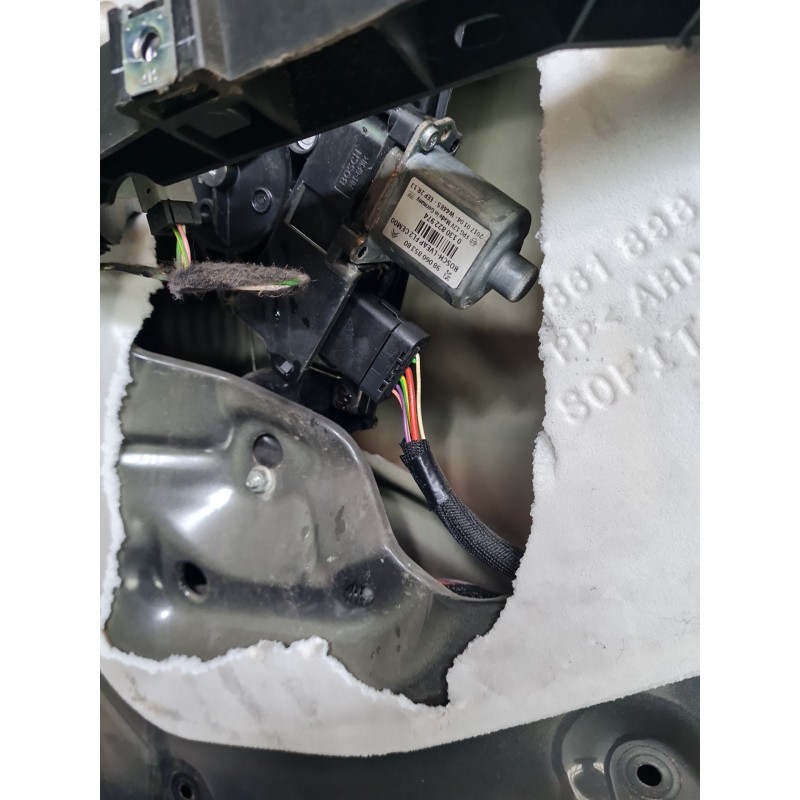 ELEVALUNAS TRASERO DERECHO 9806087080 / 9224H9 