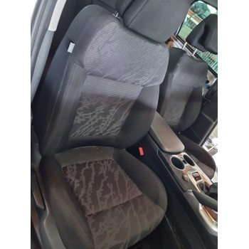 ASIENTO DELANTERO DERECHO 