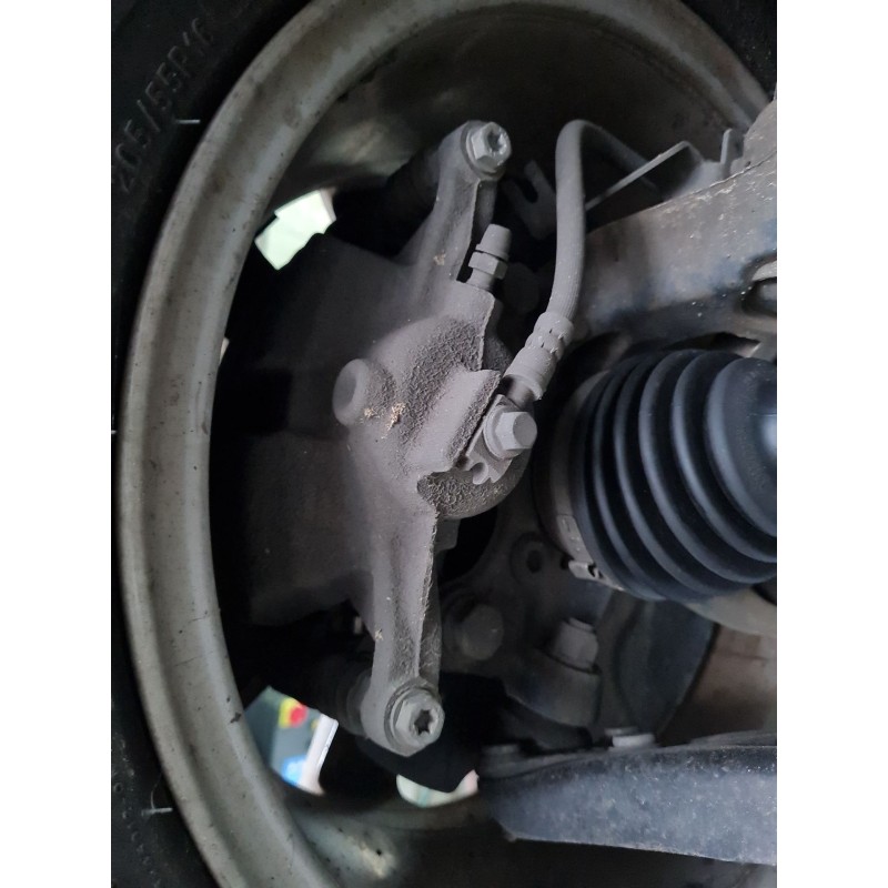 PINZA DE FRENO DELANTERA DERECHA 8V0615124 
