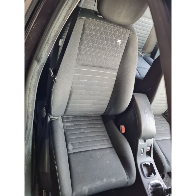 ASIENTO DELANTERO DERECHO 