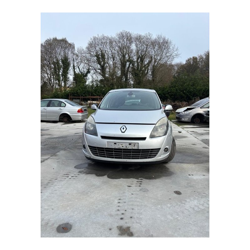 renault scenic iii del año 2009