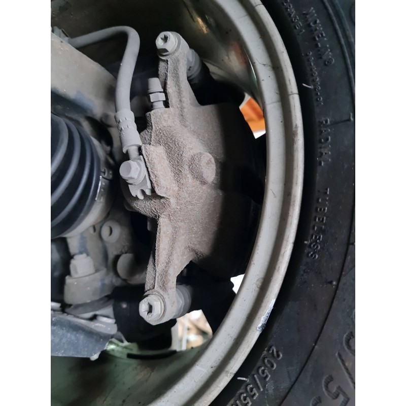 PINZA DE FRENO DELANTERA IZQUIERDA 8V0615123 