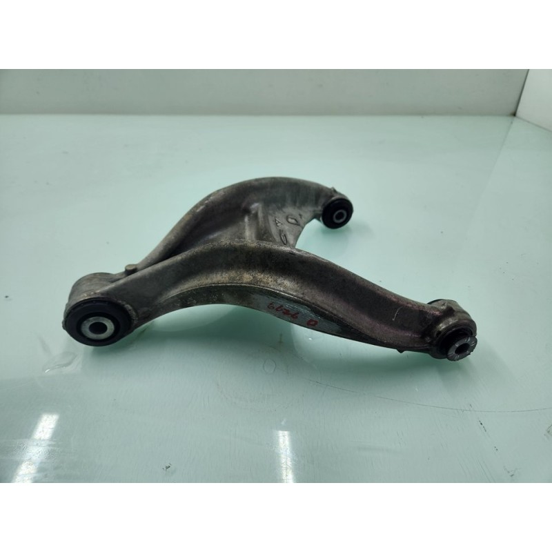 BRAZO SUSPENSION INFERIOR TRASERO DERECHO 