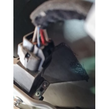 ELEVALUNAS DELANTERO IZQUIERDO 824011W020 