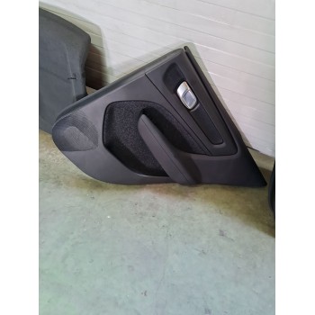 GUARNECIDO PUERTA TRASERA DERECHA 32274745 