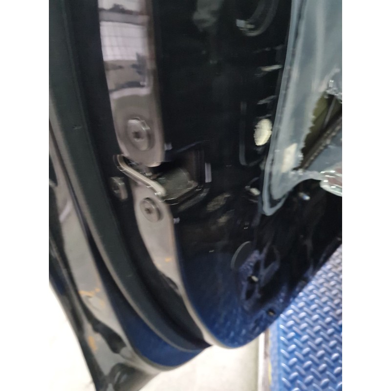 CERRADURA PUERTA DELANTERA IZQUIERDA 