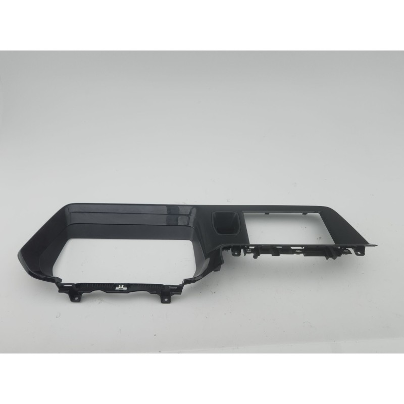 MOLDURA CUADRO INTRUMENTOS R2X6A044D70A 
