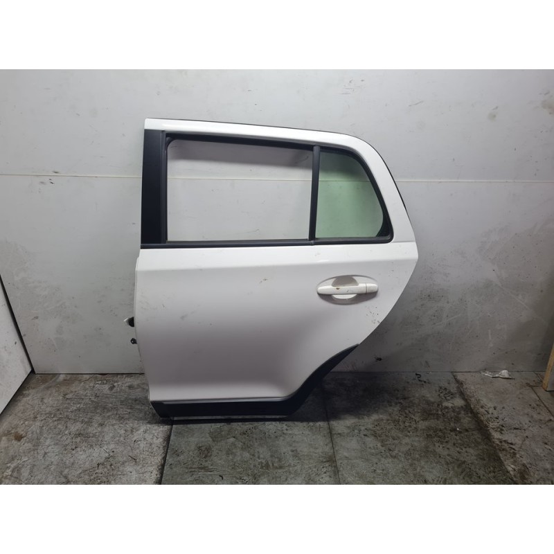PUERTA TRASERA IZQUIERDA 6700452400 