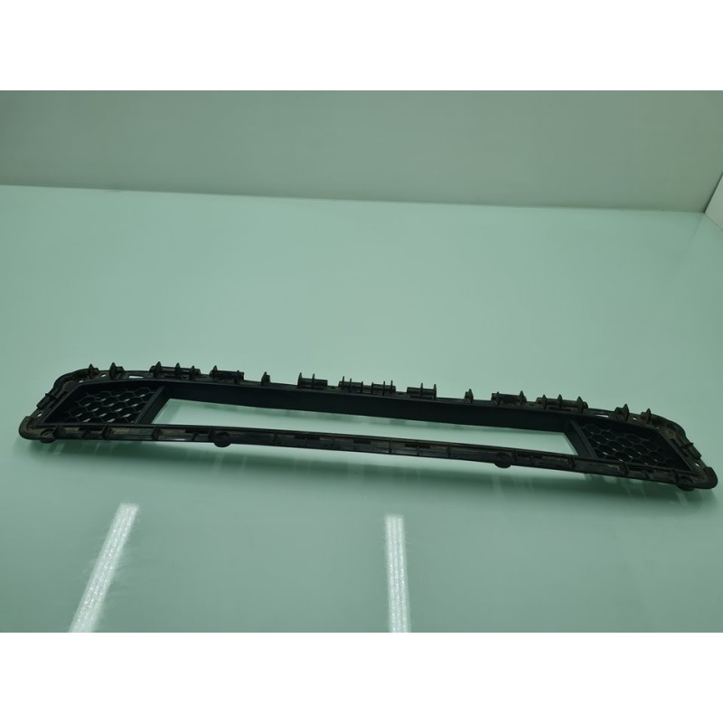 REJILLA DELANTERA JB3B17B968D 