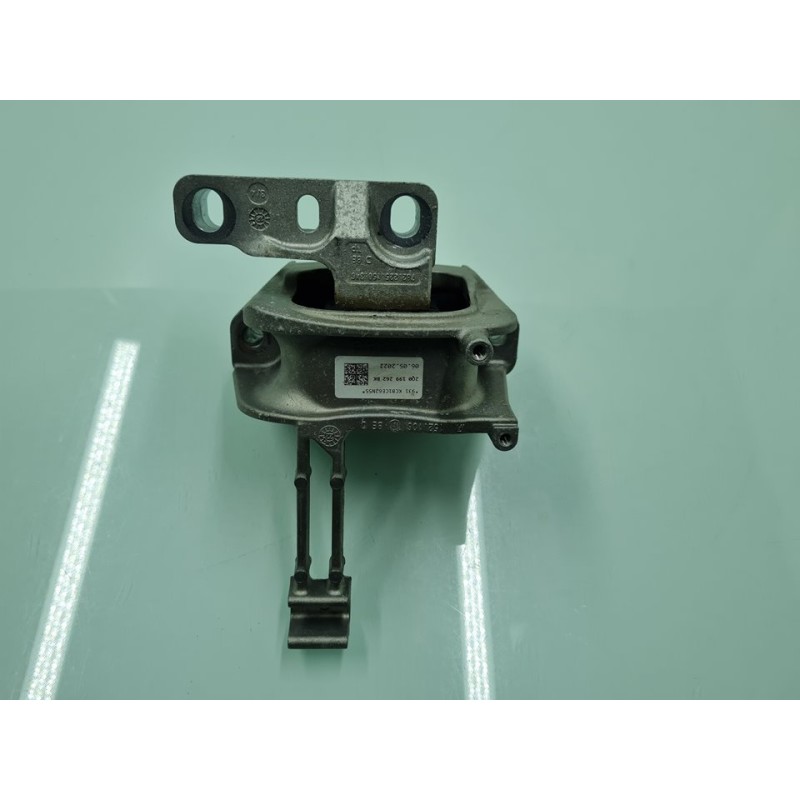 SOPORTE MOTOR DERECHO 2Q0199262BK 