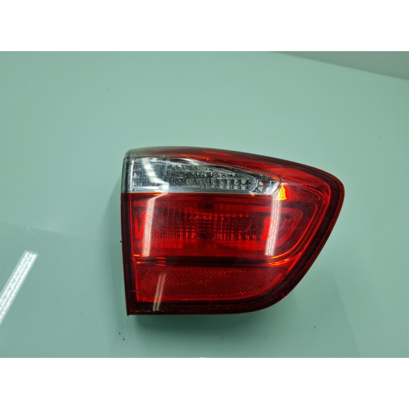PILOTO TRASERO IZQUIERDO INTERIOR 924031W200 