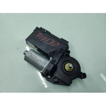 MOTOR ELEVALUNAS DELANTERO DERECHO 3D1959792E 