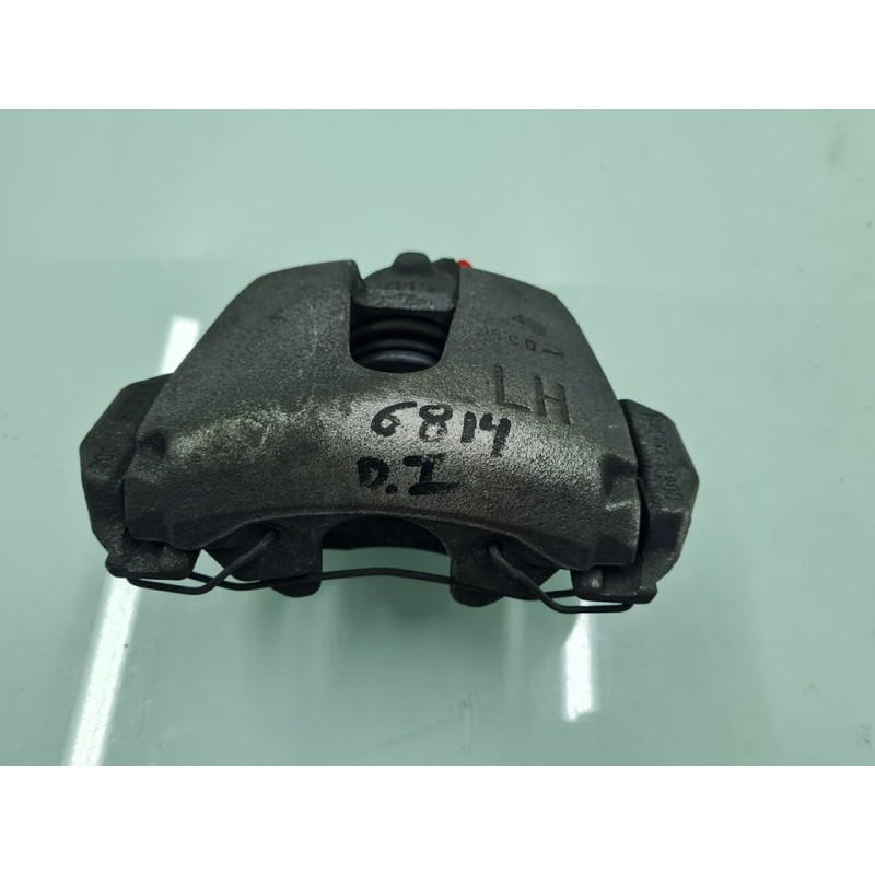 PINZA DE FRENO DELANTERA IZQUIERDA 