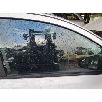 ELEVALUNAS DELANTERO DERECHO 