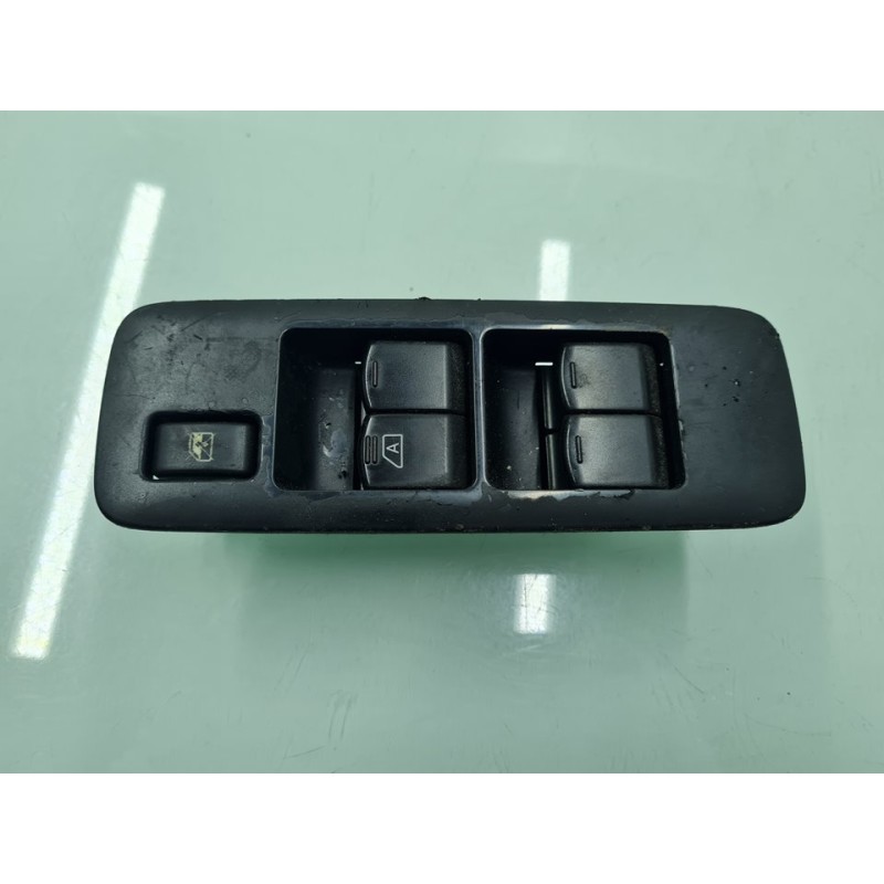 MANDO ELEVALUNAS DELANTERO IZQUIERDO 25401BB60B 